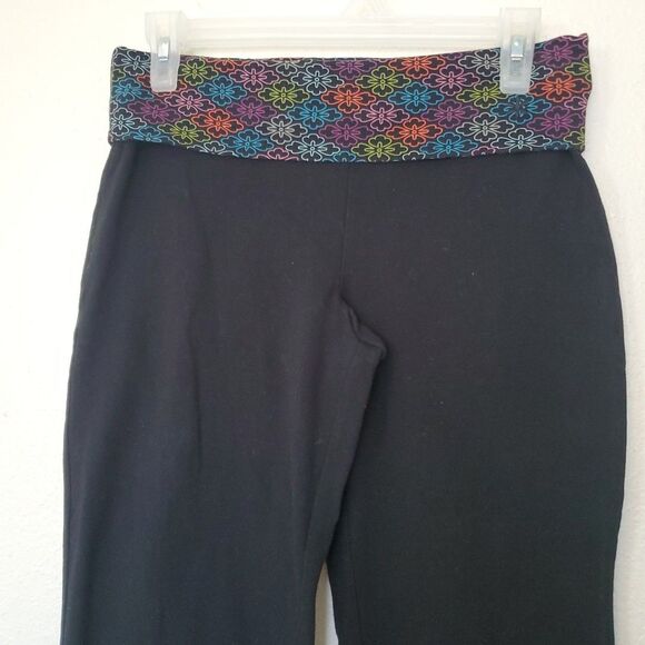 Old Navy Capris Womens Sz Small Black Do a Little Yoga Rollover Foldover Y2K - Picture 2 of 13